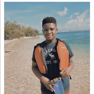 Meet your Posher, Logan